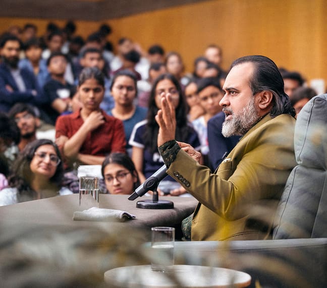 Audience listening to Acharya Prashant